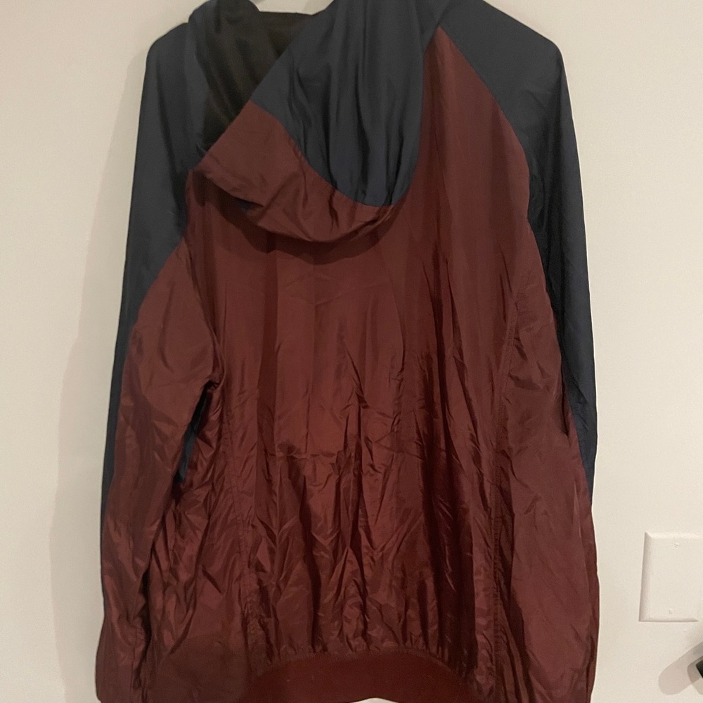 Zella jacket - Picture 3 of 3